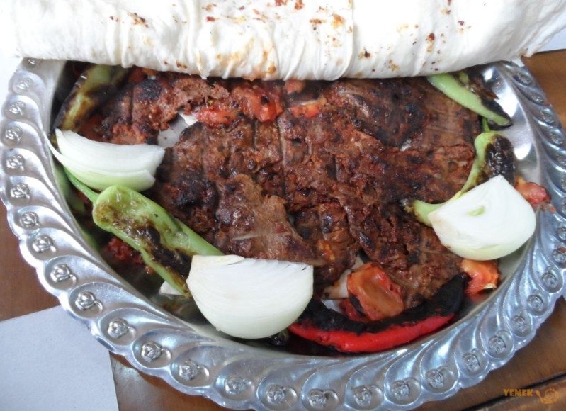 Hacı Hanifoğulları Kahraman Urfa Kebap salonu Pirzola, Urfa'da Nerede Ne Yenir