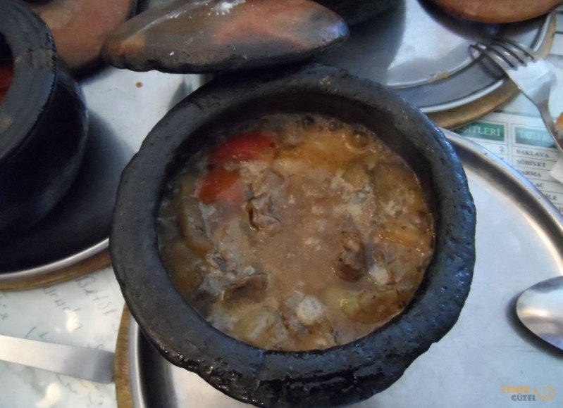 Kardeşler Restoran'da Güveç; Kapadokya'da Nerede Ne Yenir