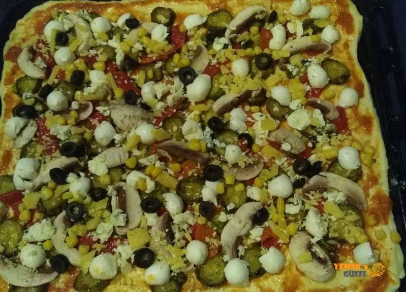 Ev Yapımı Pizza Tarifi - Pizza Malzemeleri