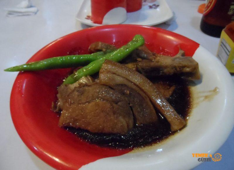 Pork Adobo, Filipinler'de Ne Yenir