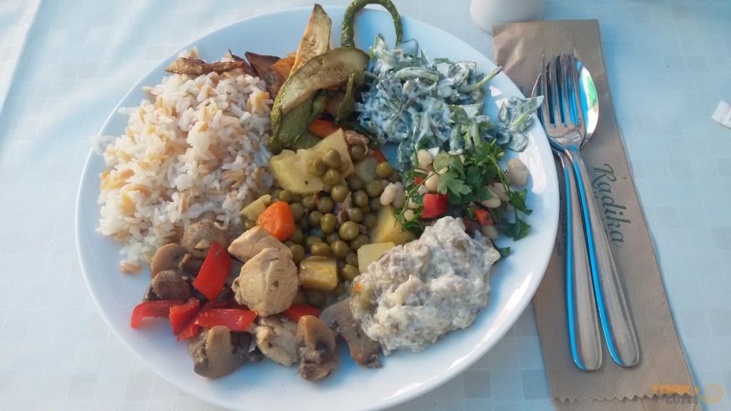 Radika Yemek Evi YEMEK GÜZEL