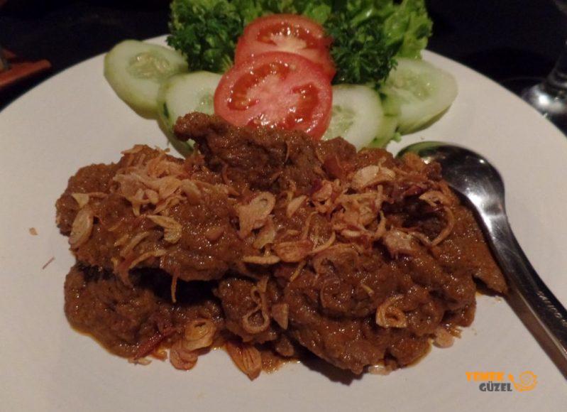 Endonezya Yemekleri, Beef Rendang