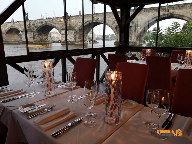 Kampa Park - Prag'da Gurme Yemek - Mazara Charles Bridge