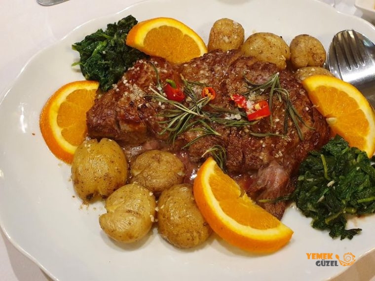 Porto’nun En İyi Fado Restoranı – Restaurante Tipico O Fado Biftek Izgara
